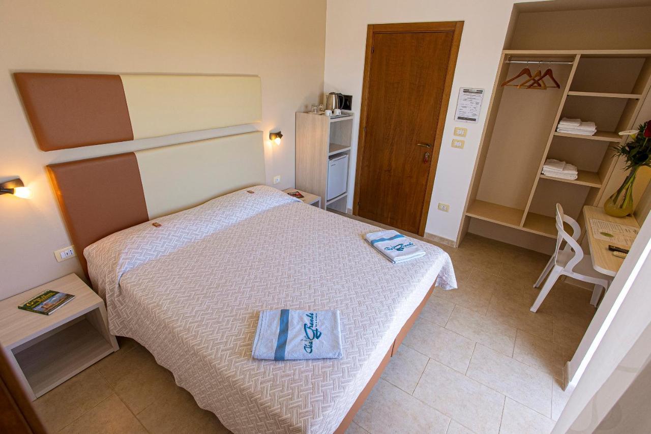 Bed and Breakfast Aia Grande Uggiano La Chiesa Exterior foto