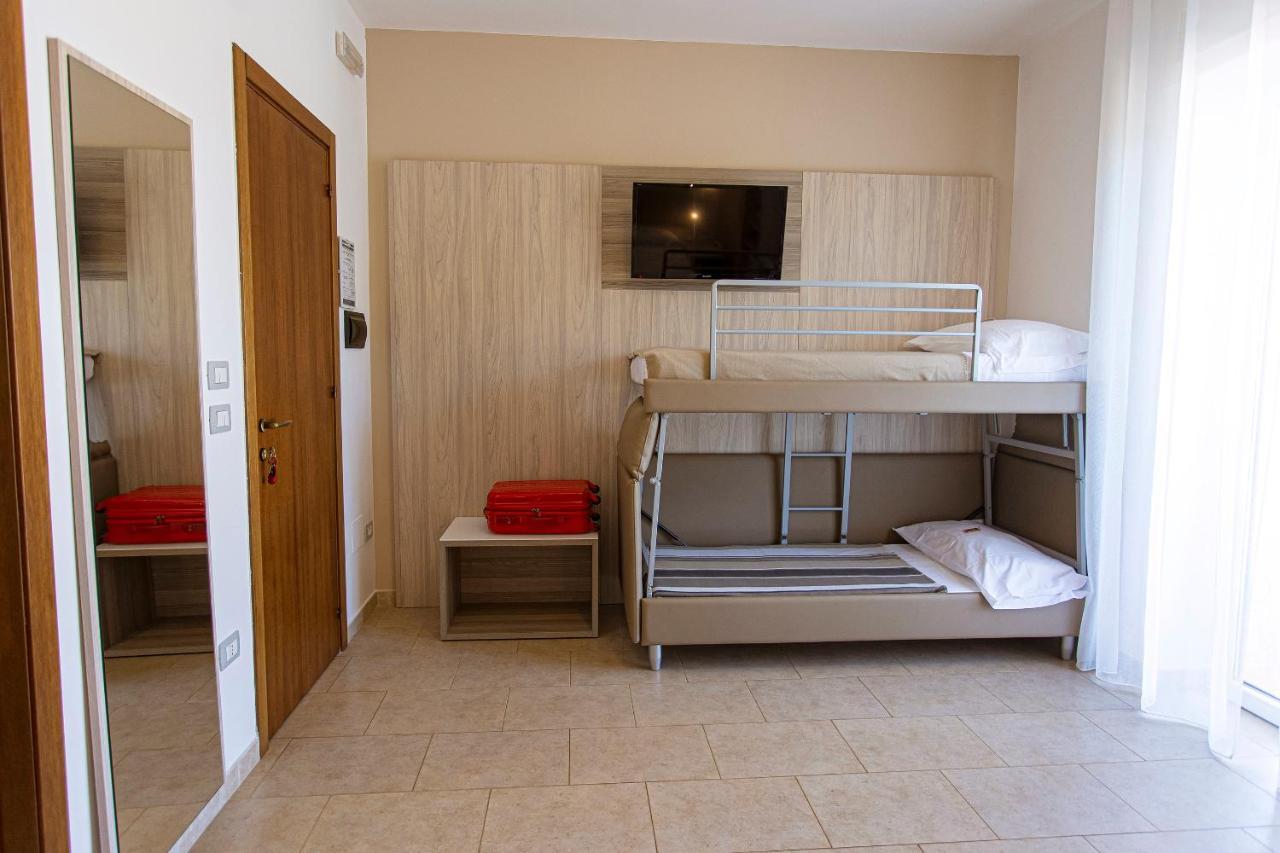 Bed and Breakfast Aia Grande Uggiano La Chiesa Exterior foto