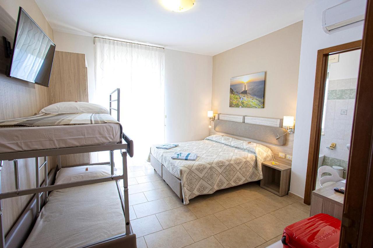 Bed and Breakfast Aia Grande Uggiano La Chiesa Exterior foto