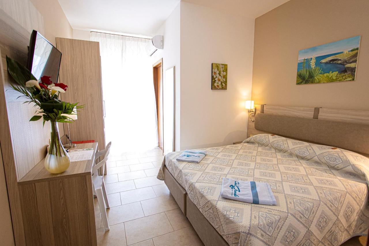 Bed and Breakfast Aia Grande Uggiano La Chiesa Exterior foto