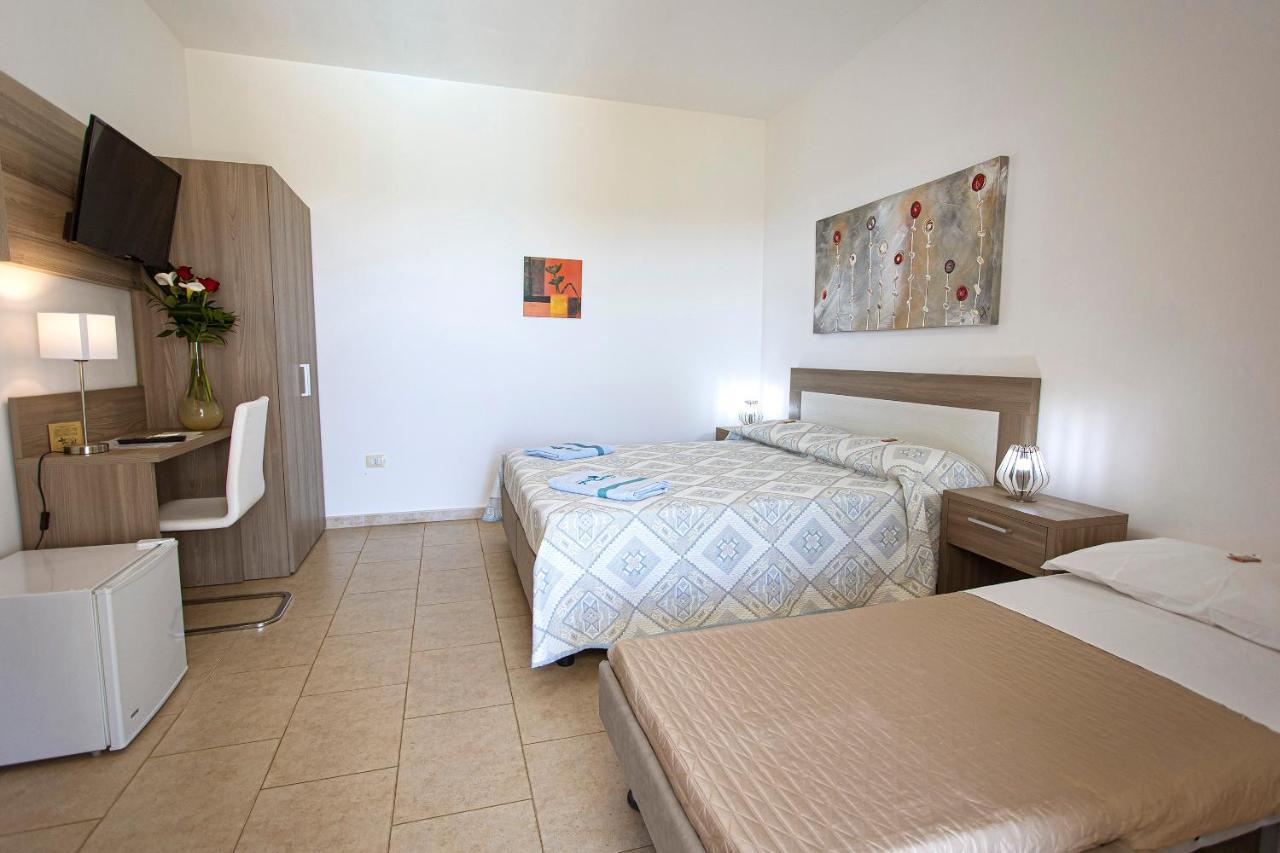 Bed and Breakfast Aia Grande Uggiano La Chiesa Exterior foto