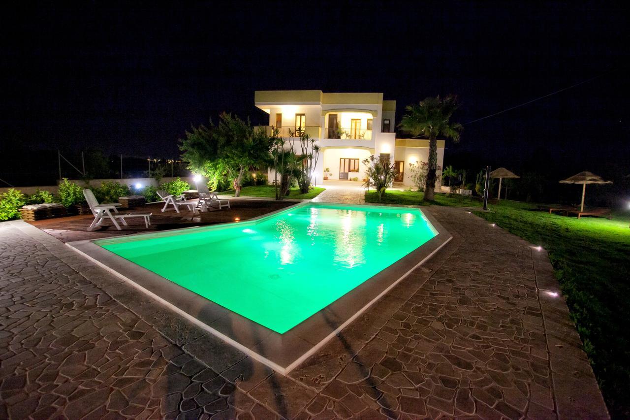 Bed and Breakfast Aia Grande Uggiano La Chiesa Exterior foto